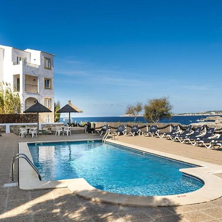 Apartamentos Sol Ponent Cala Blanca  Bagian luar foto