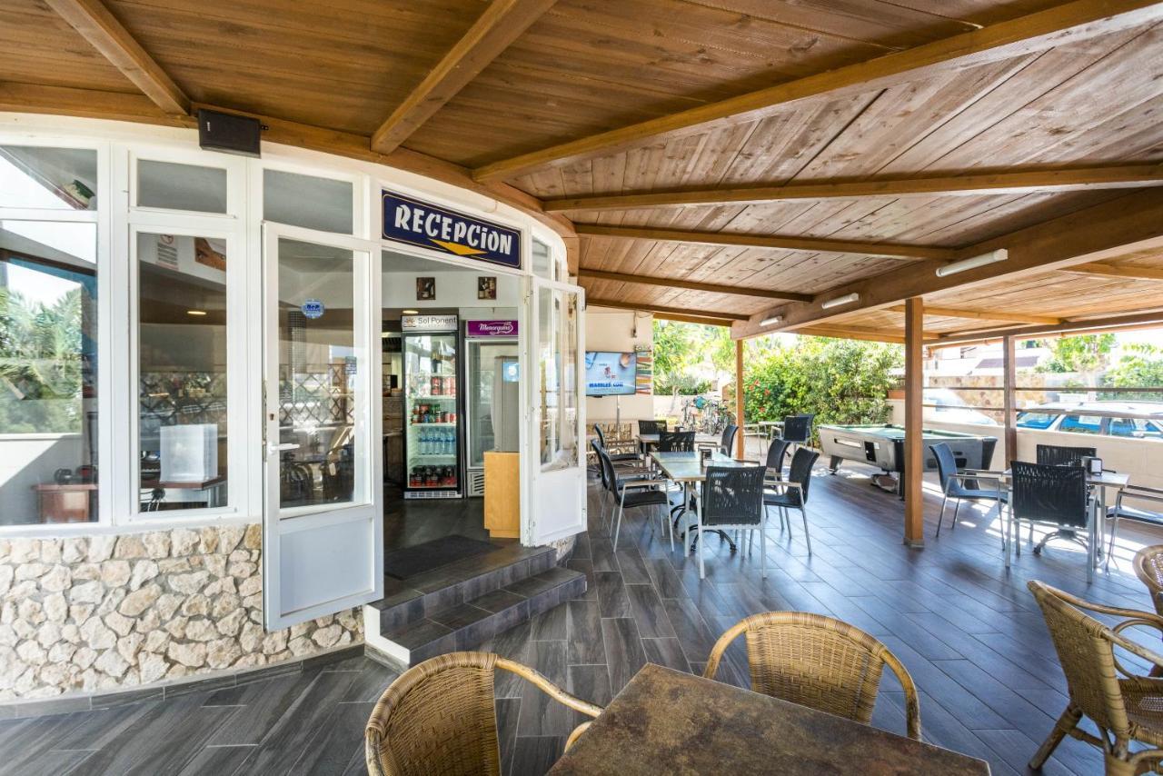 Apartamentos Sol Ponent Cala Blanca  Bagian luar foto